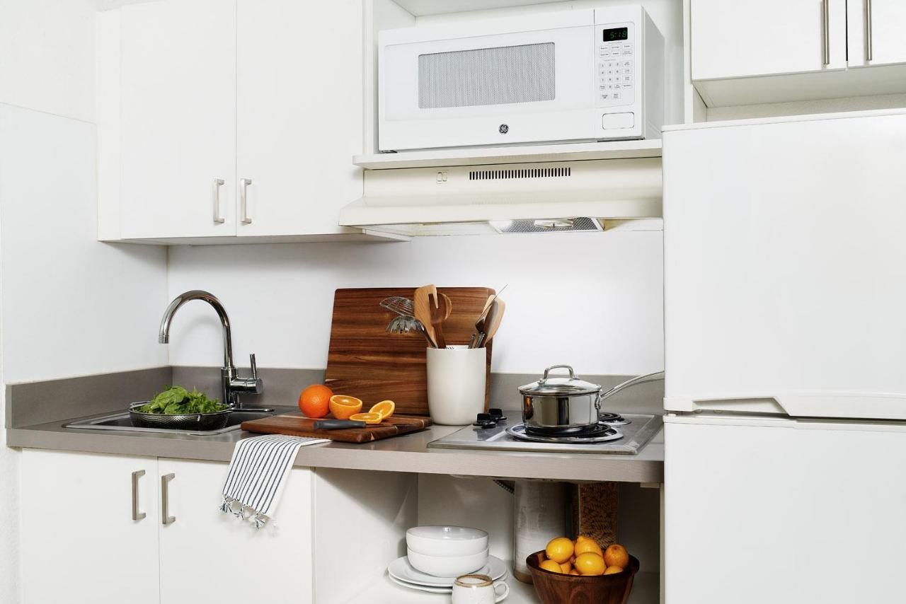 Intown Suites Extended Stay Tampa Fl Orient Park Ngoại thất bức ảnh